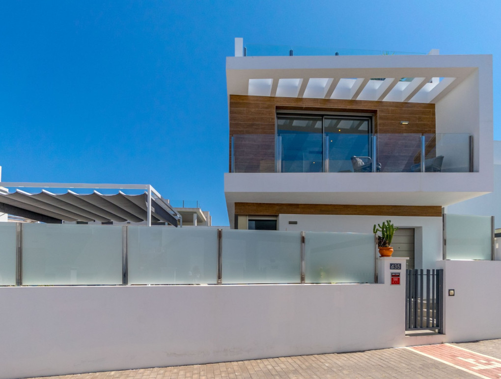 Resale - Detached Villa - Orihuela Costa - Villamartin