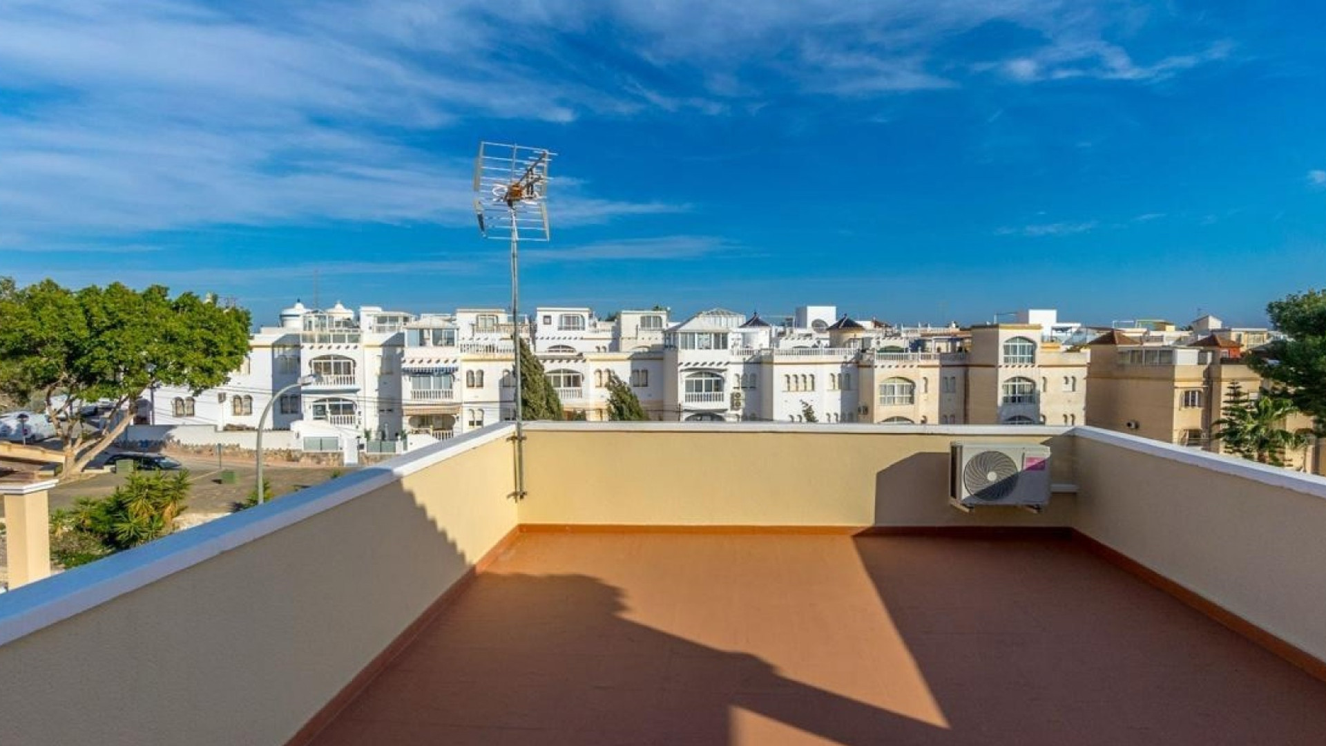 Resale - Detached Villa - Orihuela Costa - Villamartin