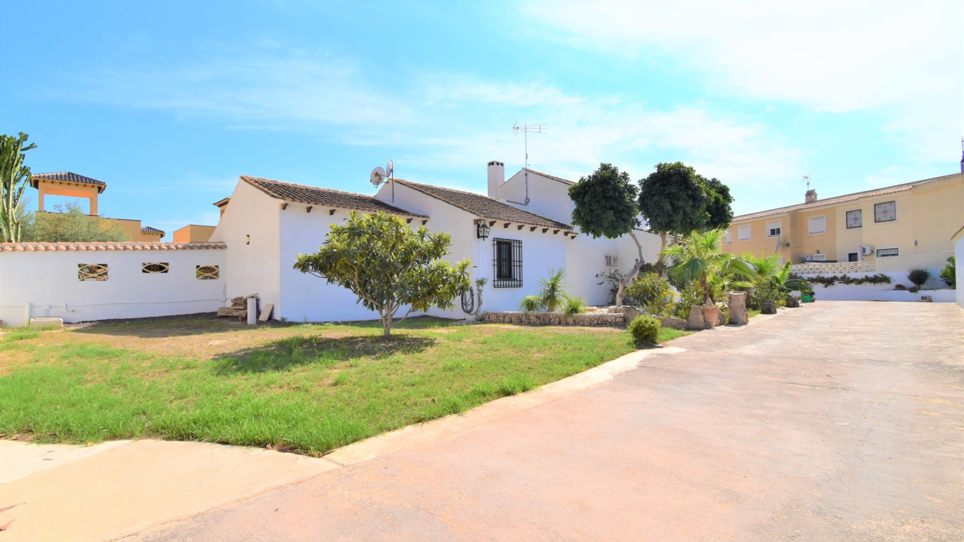 Resale - Detached Villa - Orihuela Costa - Villamartin