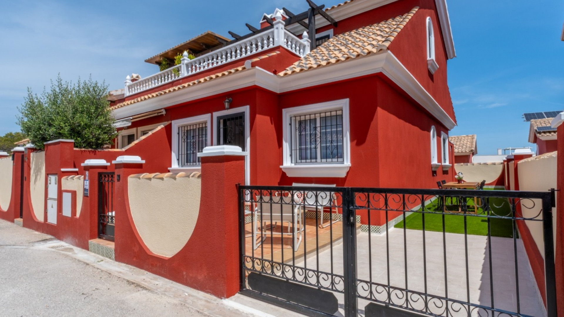 Resale - Detached Villa - Orihuela Costa - Villamartin