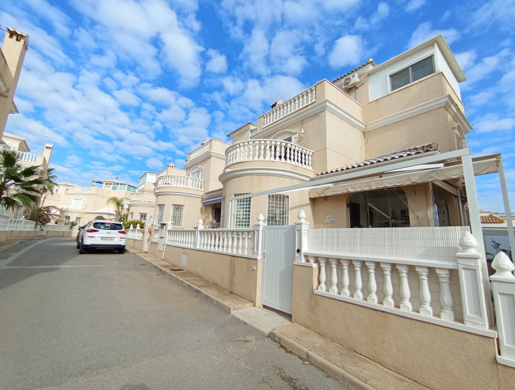 Resale - Detached Villa - Orihuela Costa