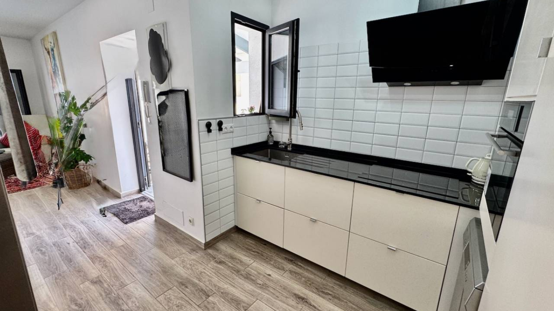 Resale - Detached Villa - Punta Prima