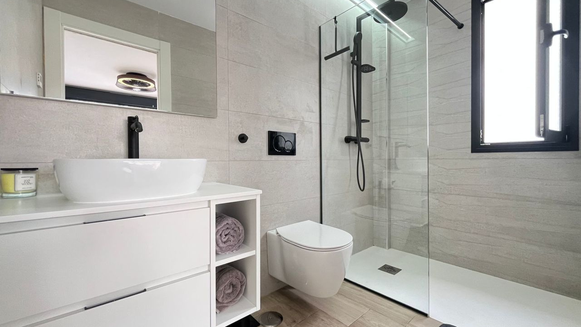 Resale - Detached Villa - Punta Prima