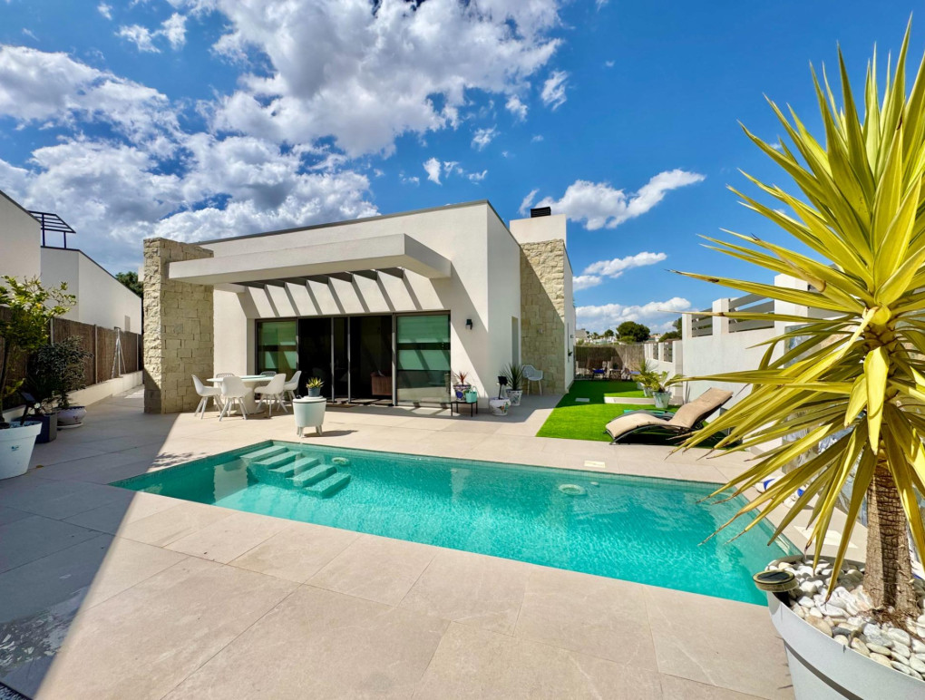 Resale - Detached Villa - San Miguel de Salinas - Blue Lagoon - Galán