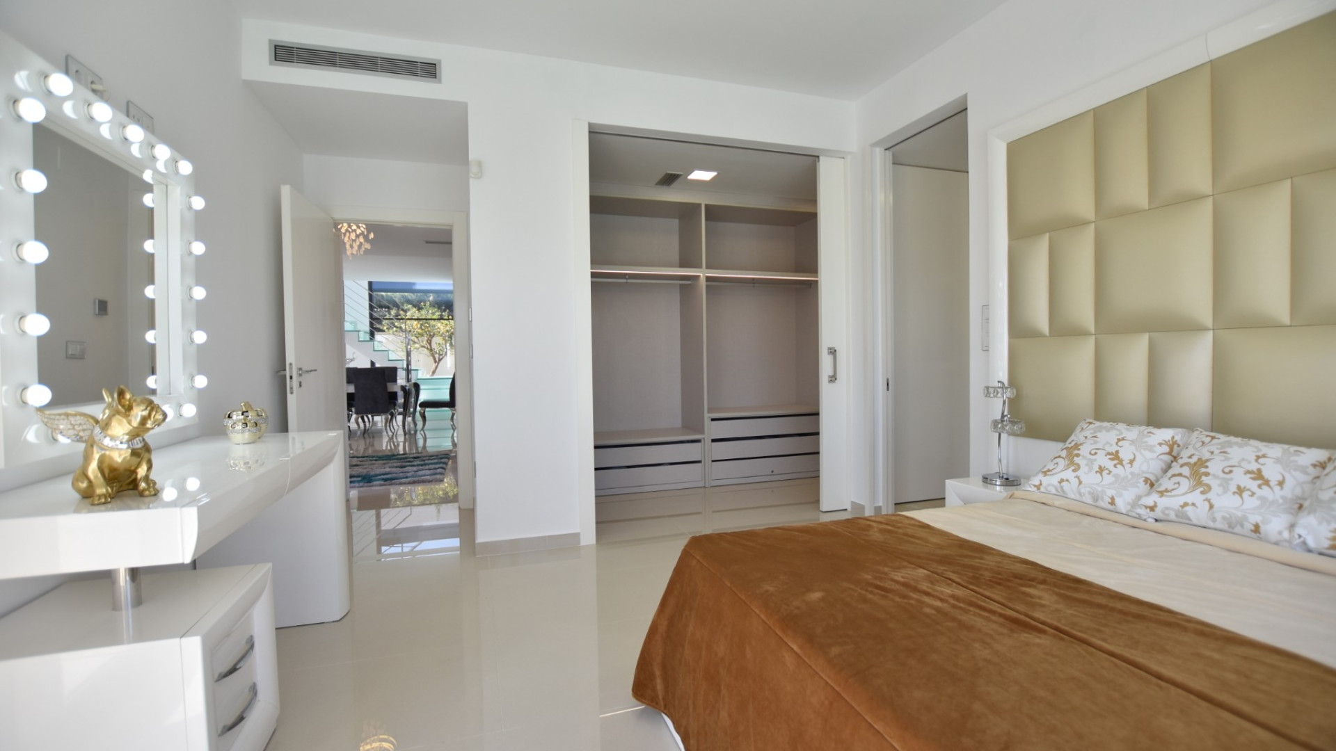 Resale - Detached Villa - San Miguel de Salinas