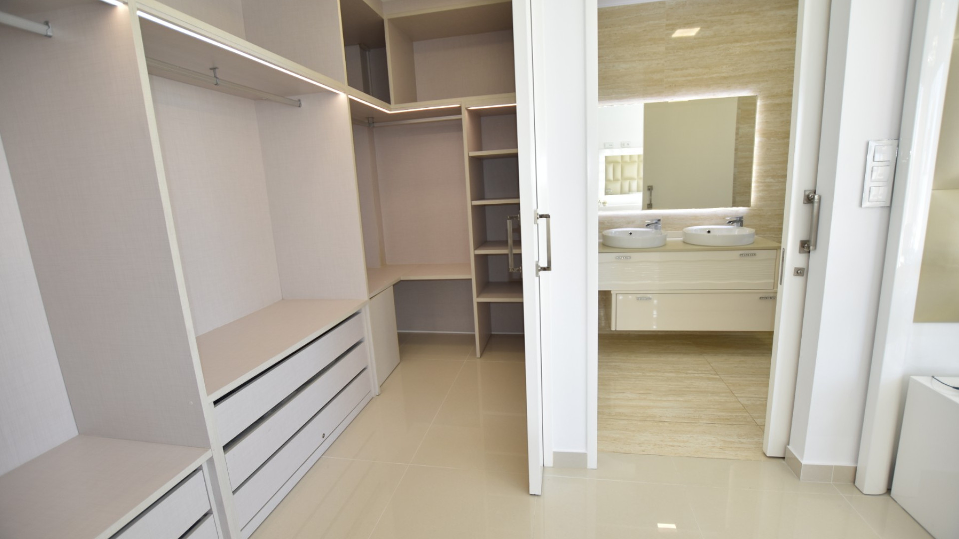 Resale - Detached Villa - San Miguel de Salinas