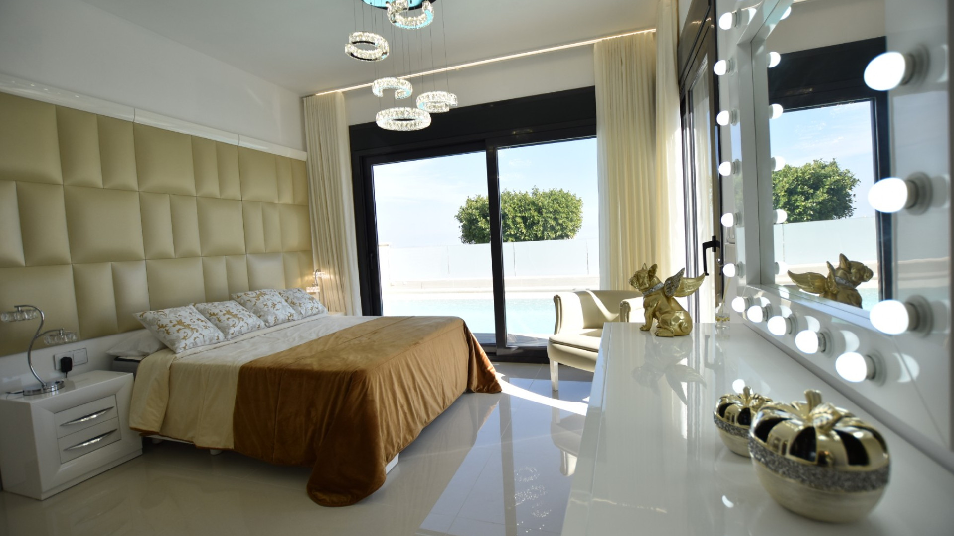 Resale - Detached Villa - San Miguel de Salinas