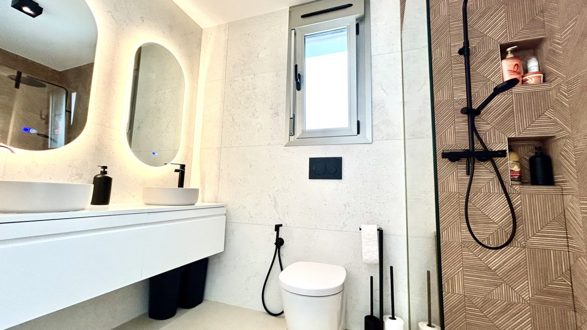 Resale - Detached Villa - San Miguel de Salinas