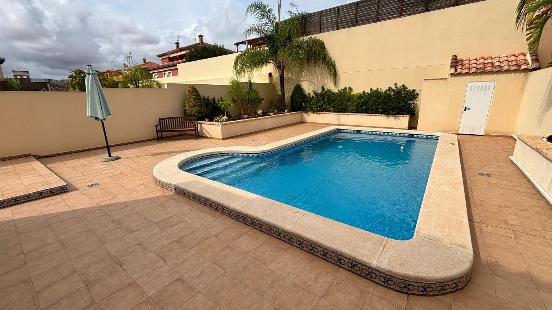 Resale - Detached Villa - Torrevieja Centro - Torrevieja