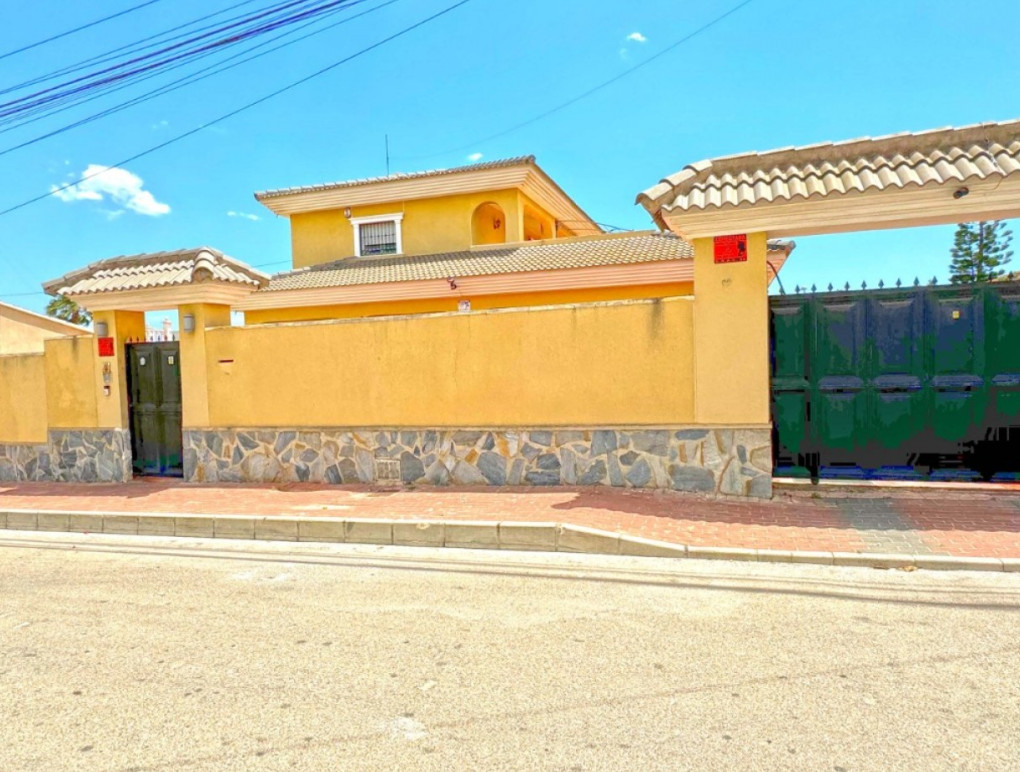 Resale - Detached Villa - Torrevieja - Los Balcones - Los Altos del Edén