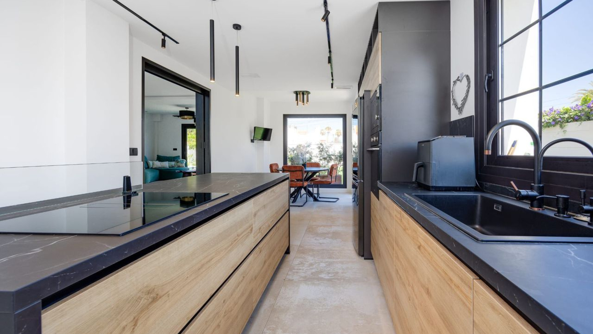 Resale - Detached Villa - Torrevieja