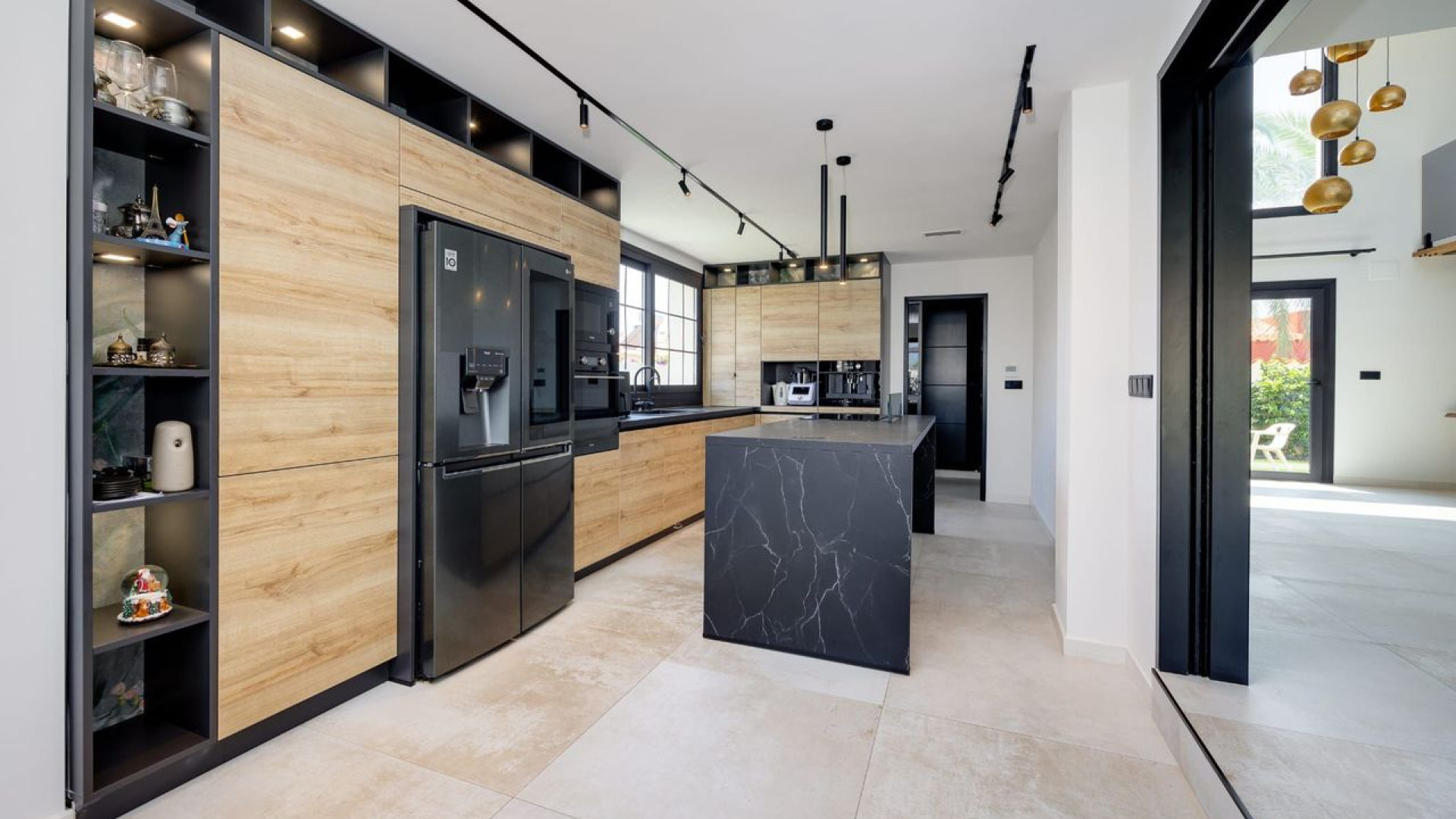 Resale - Detached Villa - Torrevieja