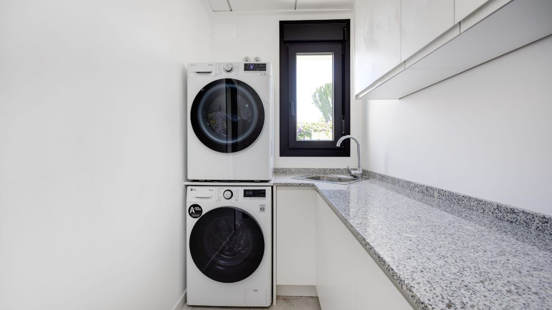 Resale - Detached Villa - Torrevieja