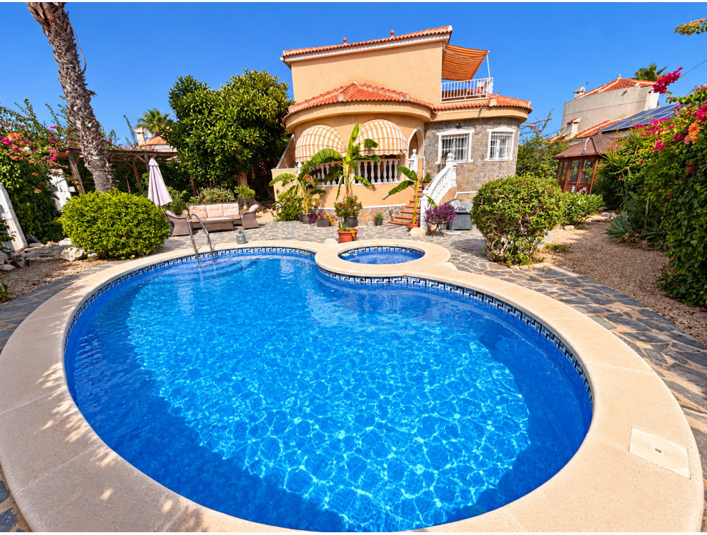 Resale - Detached Villa - Urbanización Ciudad Quesada