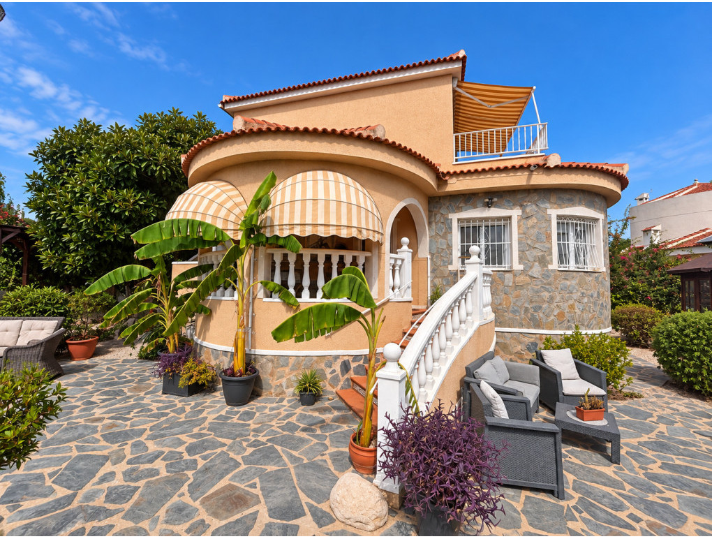 Resale - Detached Villa - Urbanización Ciudad Quesada