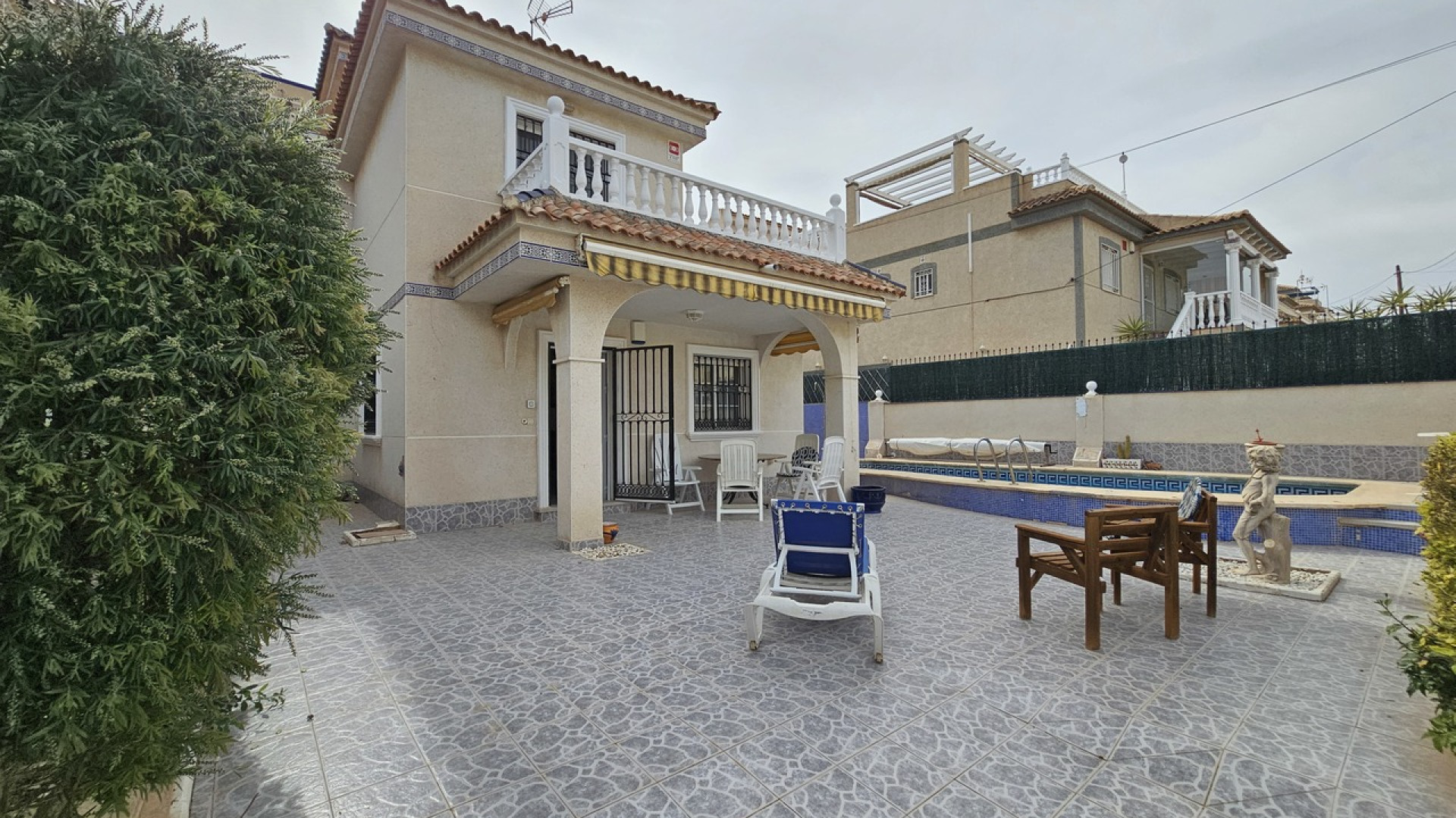 Resale - Detached Villa - Villamartin