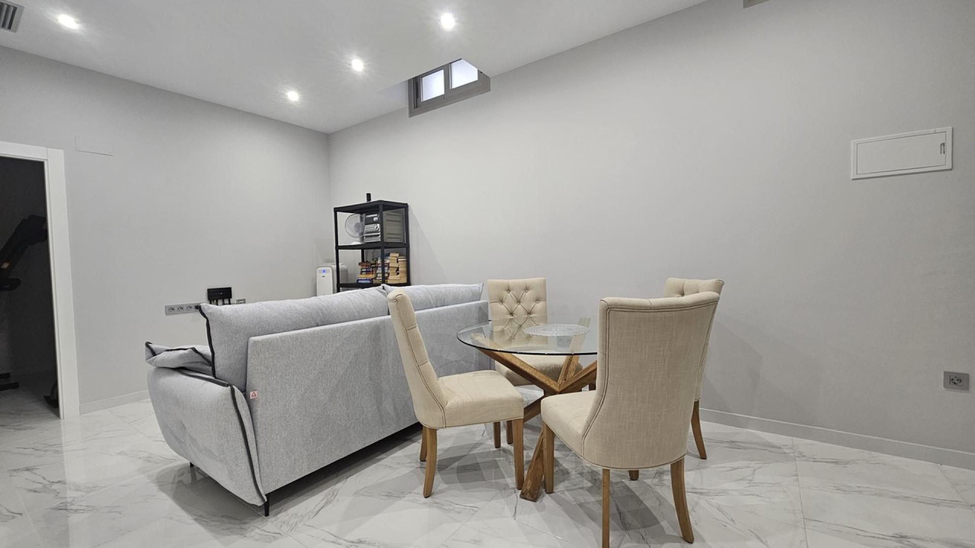 Resale - Detached Villa - Villamartin