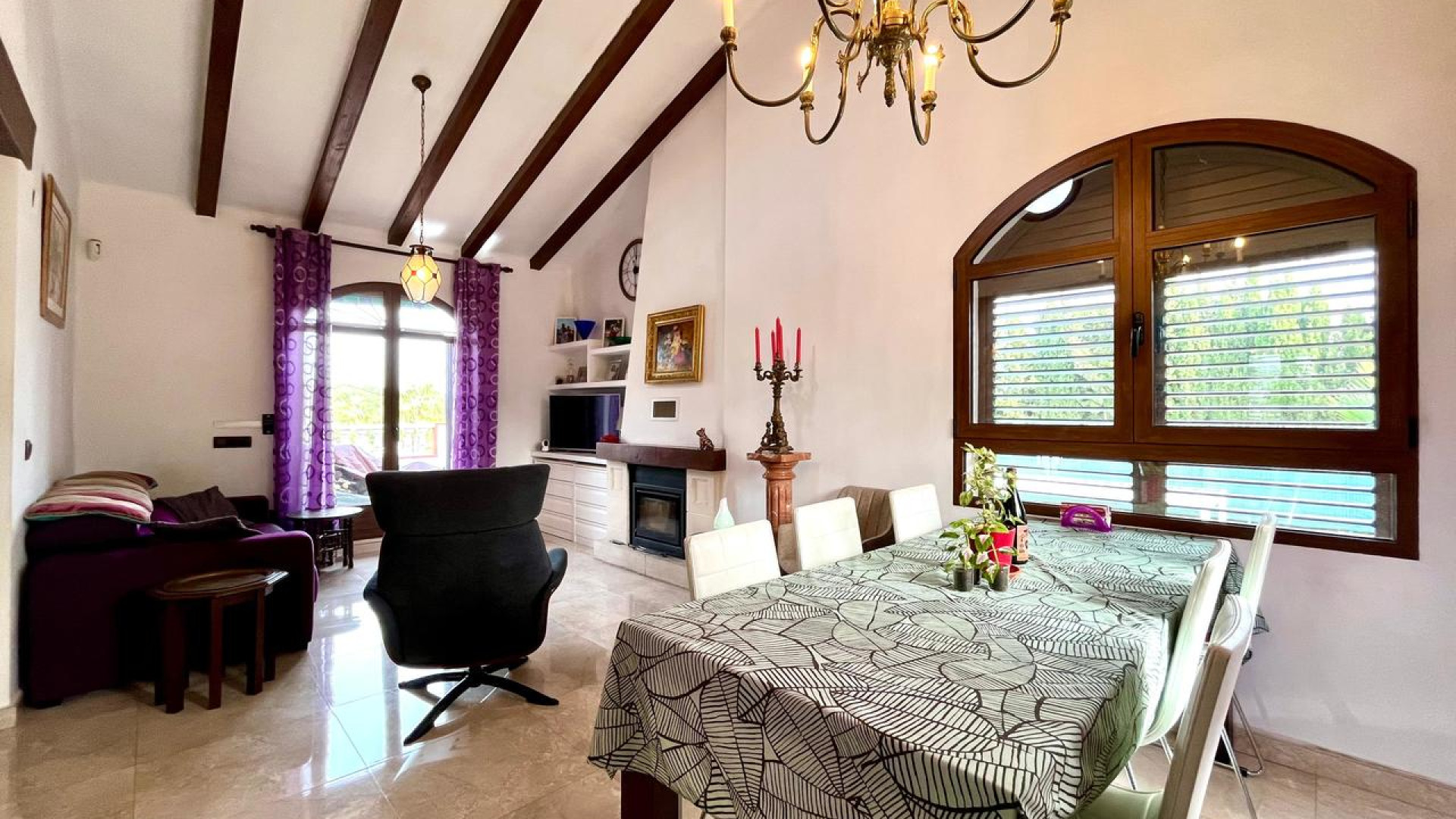 Resale - Detached Villa - Villamartin