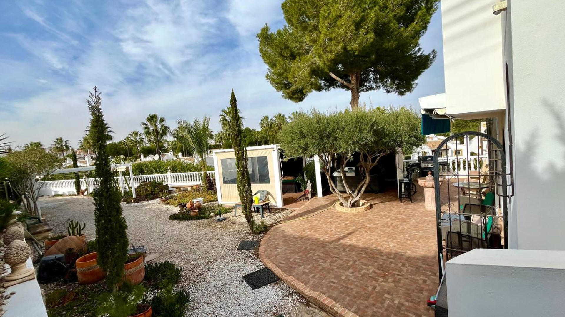 Resale - Detached Villa - Villamartin