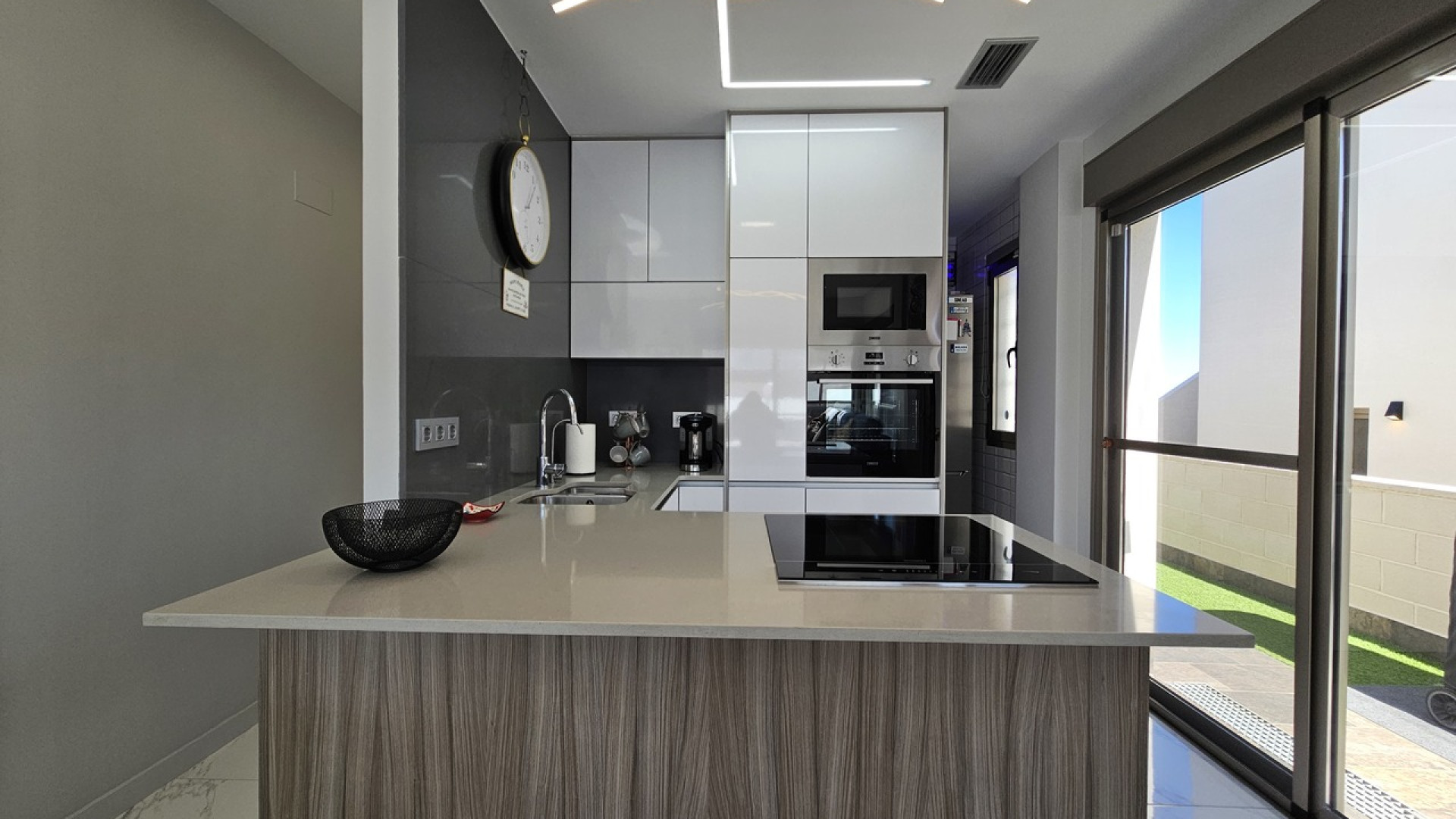 Resale - Detached Villa - Villamartin