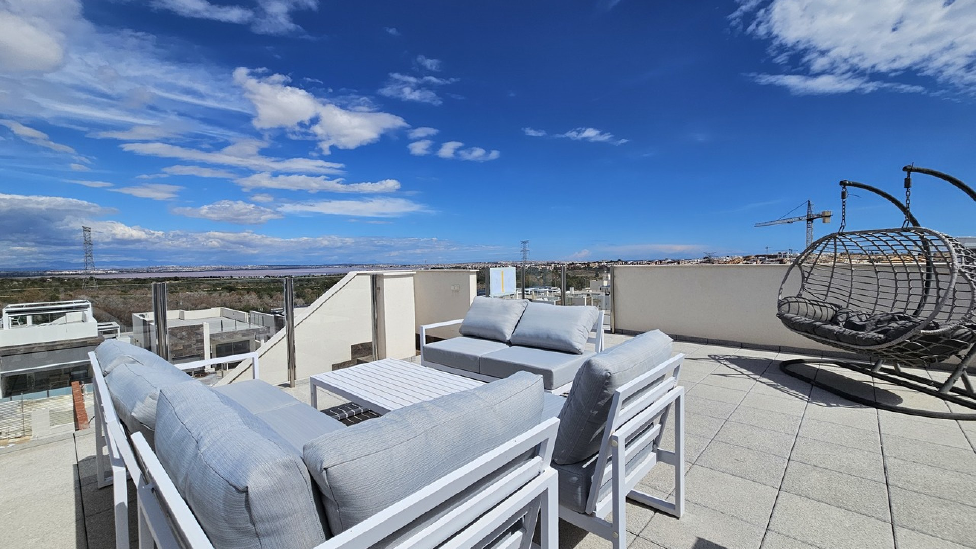 Resale - Detached Villa - Villamartin