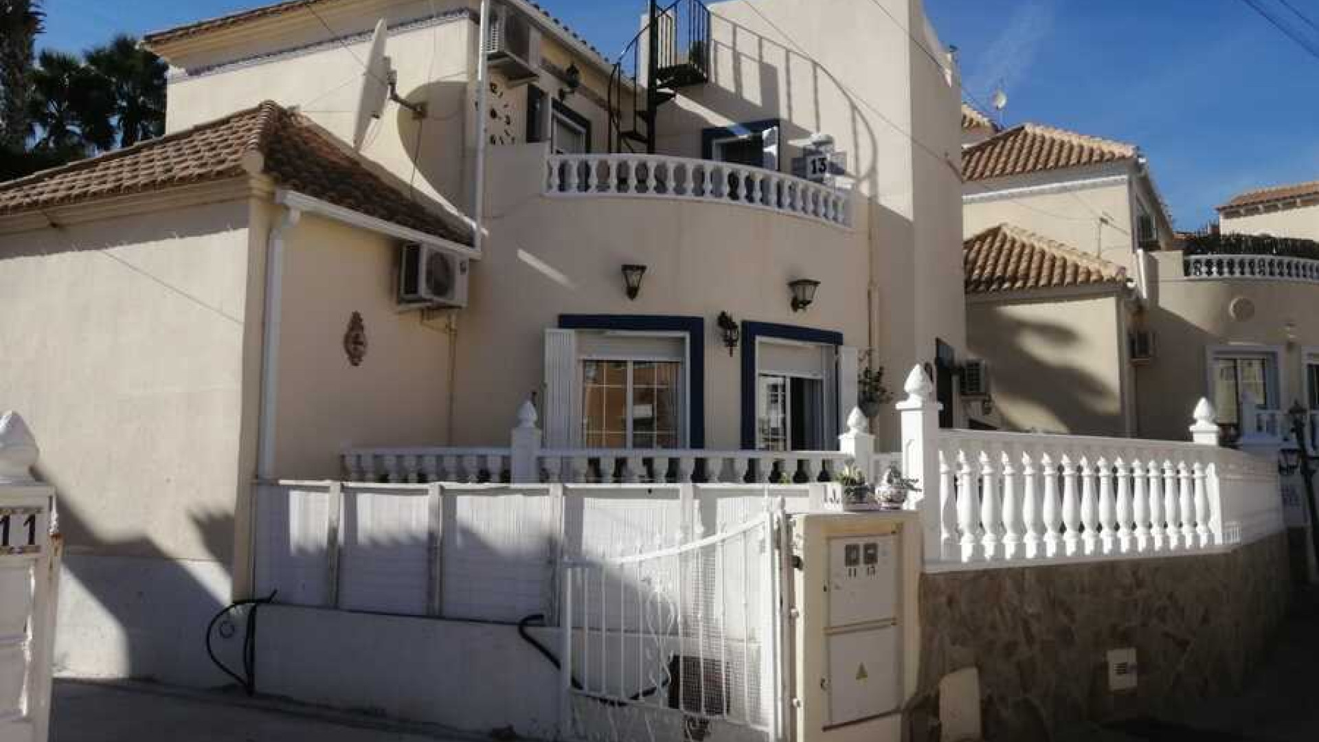 Resale - Detached Villa - Villamartin