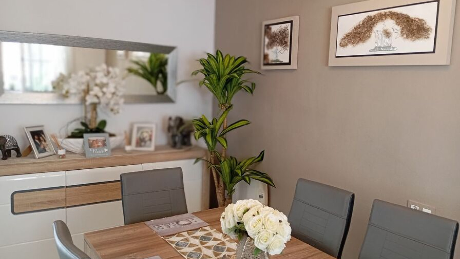 Resale - Detached Villa - Villamartin