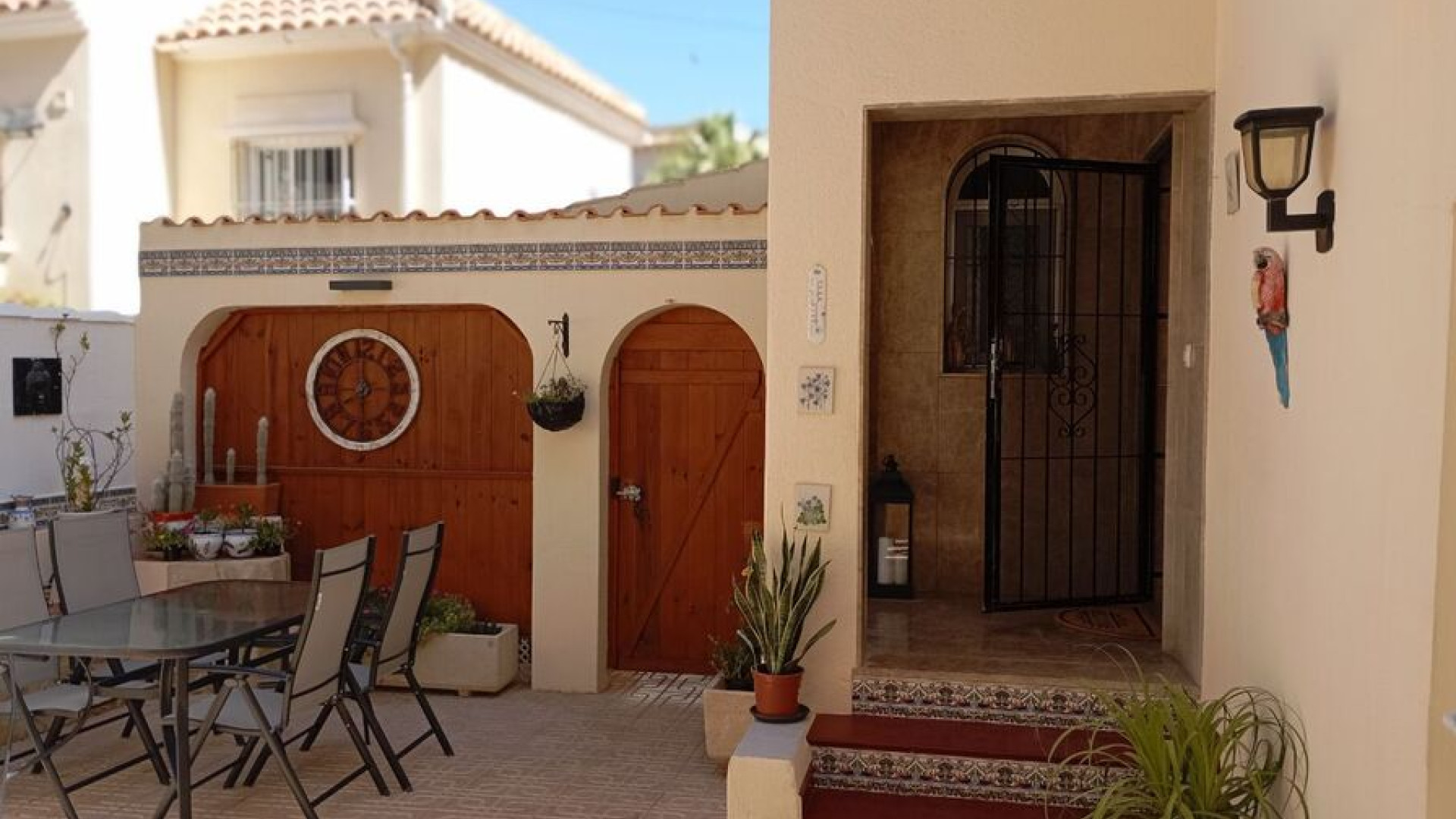 Resale - Detached Villa - Villamartin