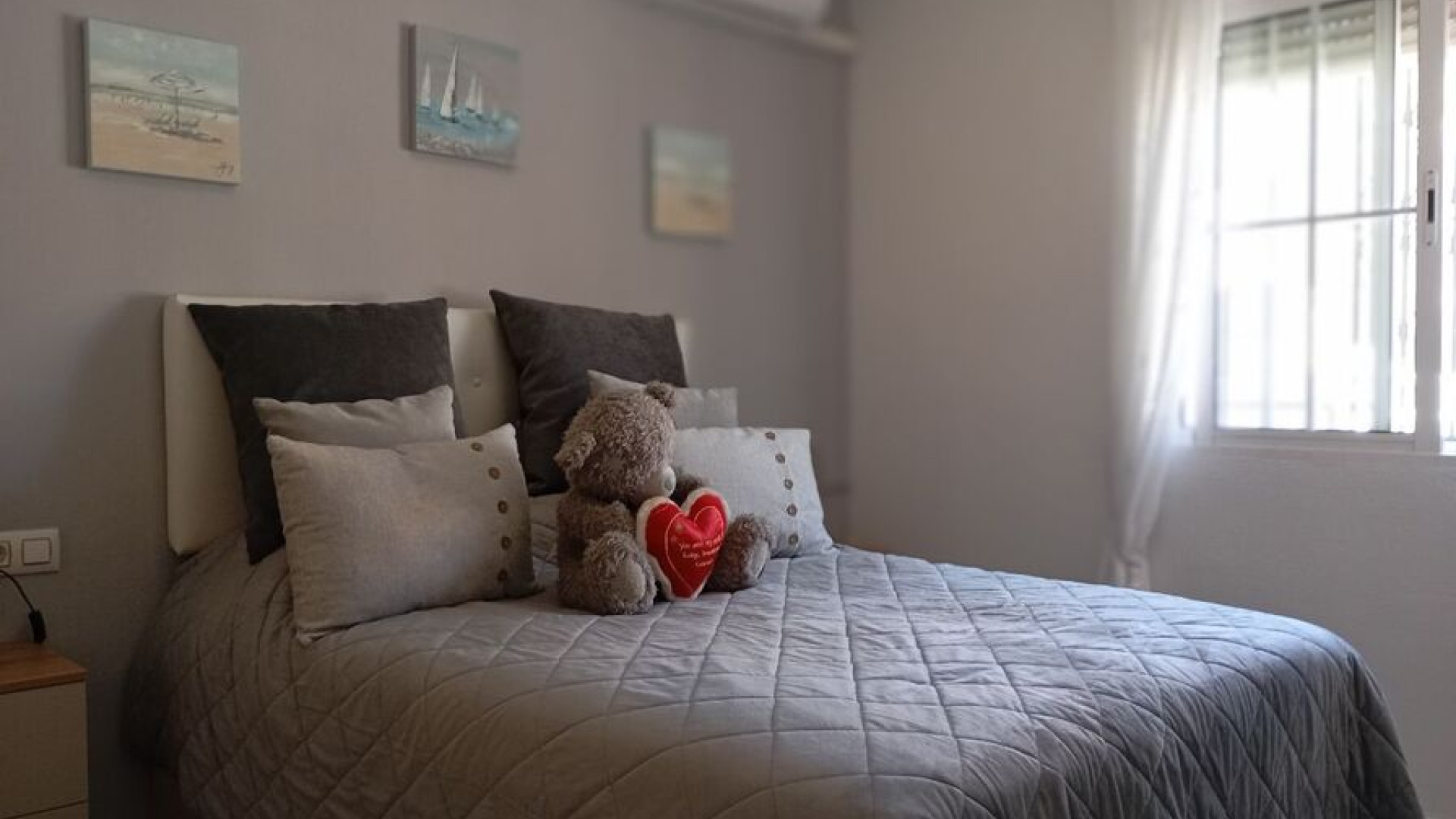 Resale - Detached Villa - Villamartin