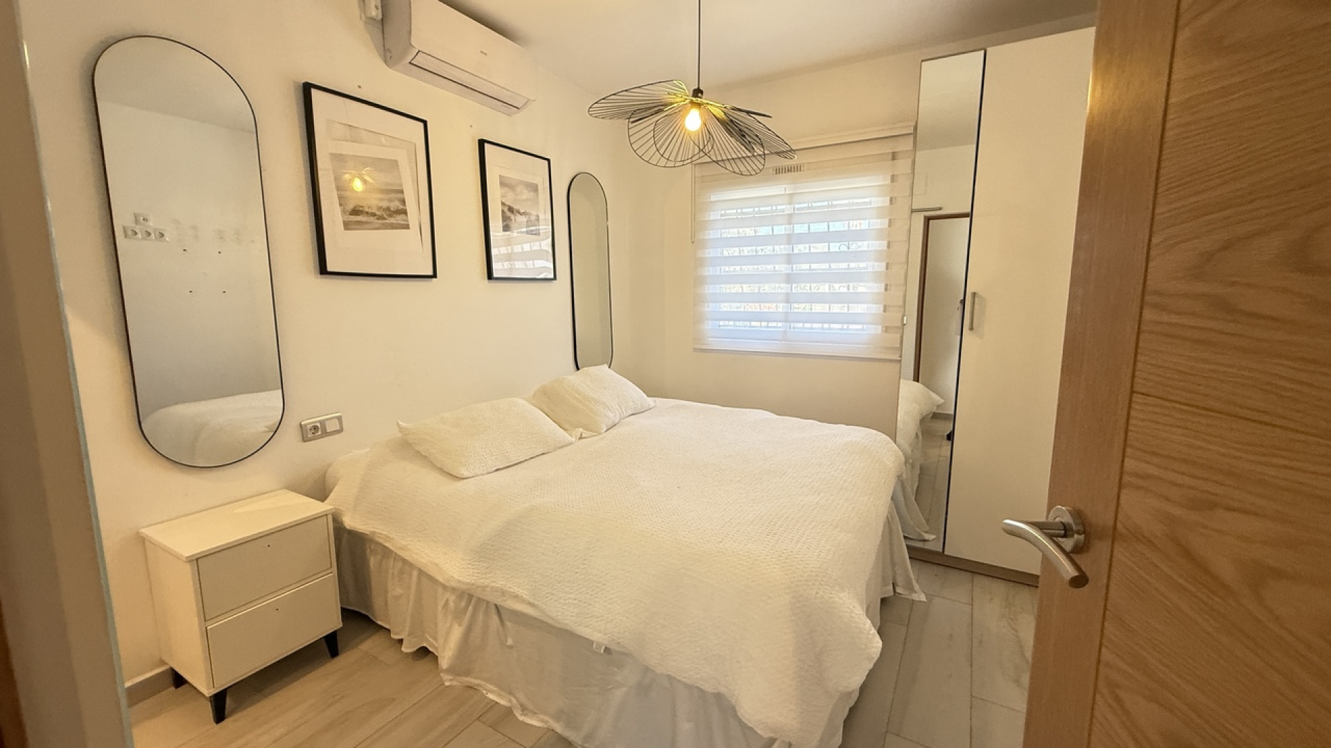 Resale - Detached Villa - Villamartin