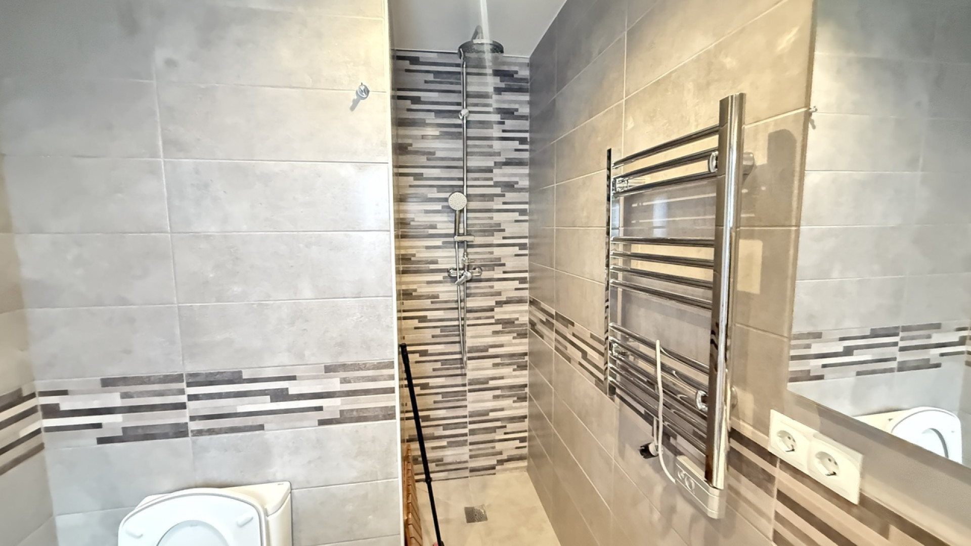 Resale - Detached Villa - Villamartin