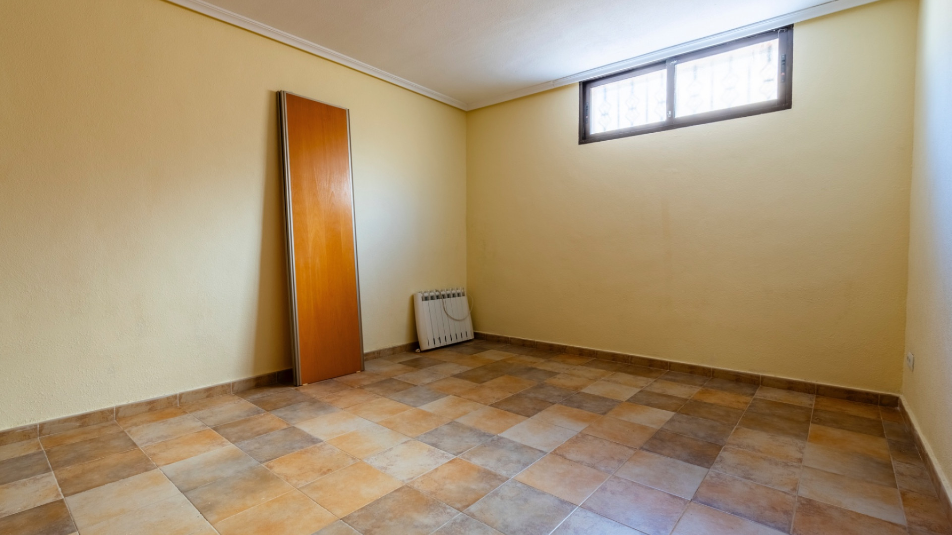 Resale - Detached Villa - Villamartin