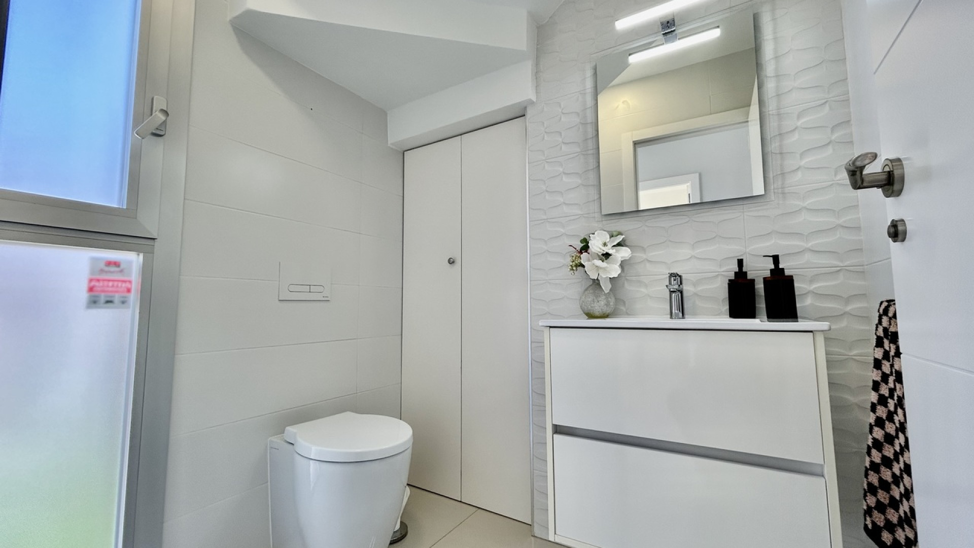 Resale - Detached Villa - Villamartin