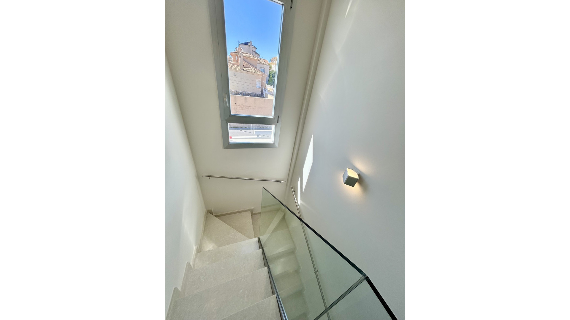 Resale - Detached Villa - Villamartin