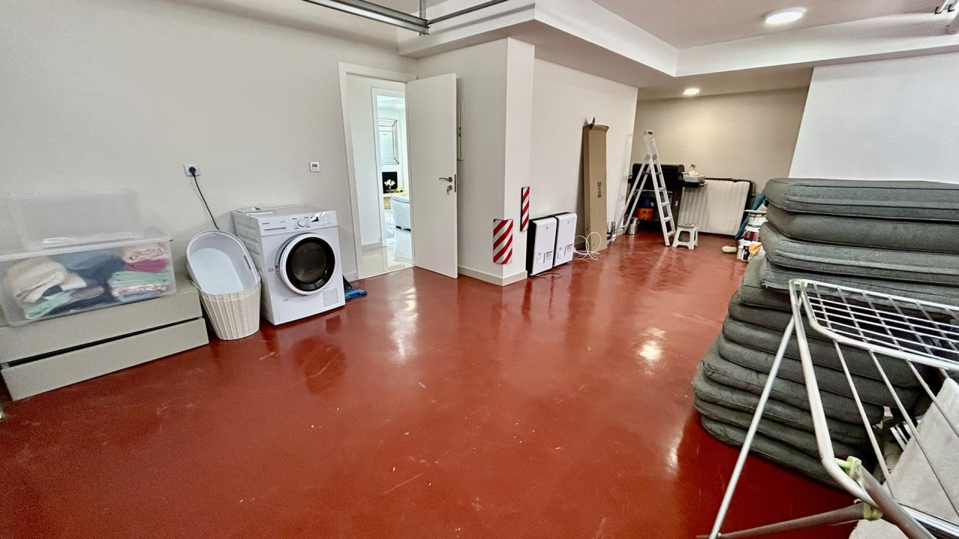 Resale - Detached Villa - Villamartin