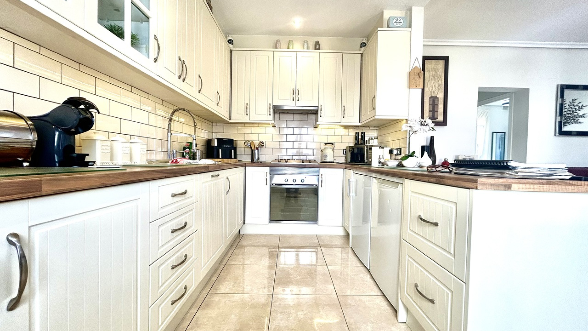 Resale - Detached Villa - Villamartin