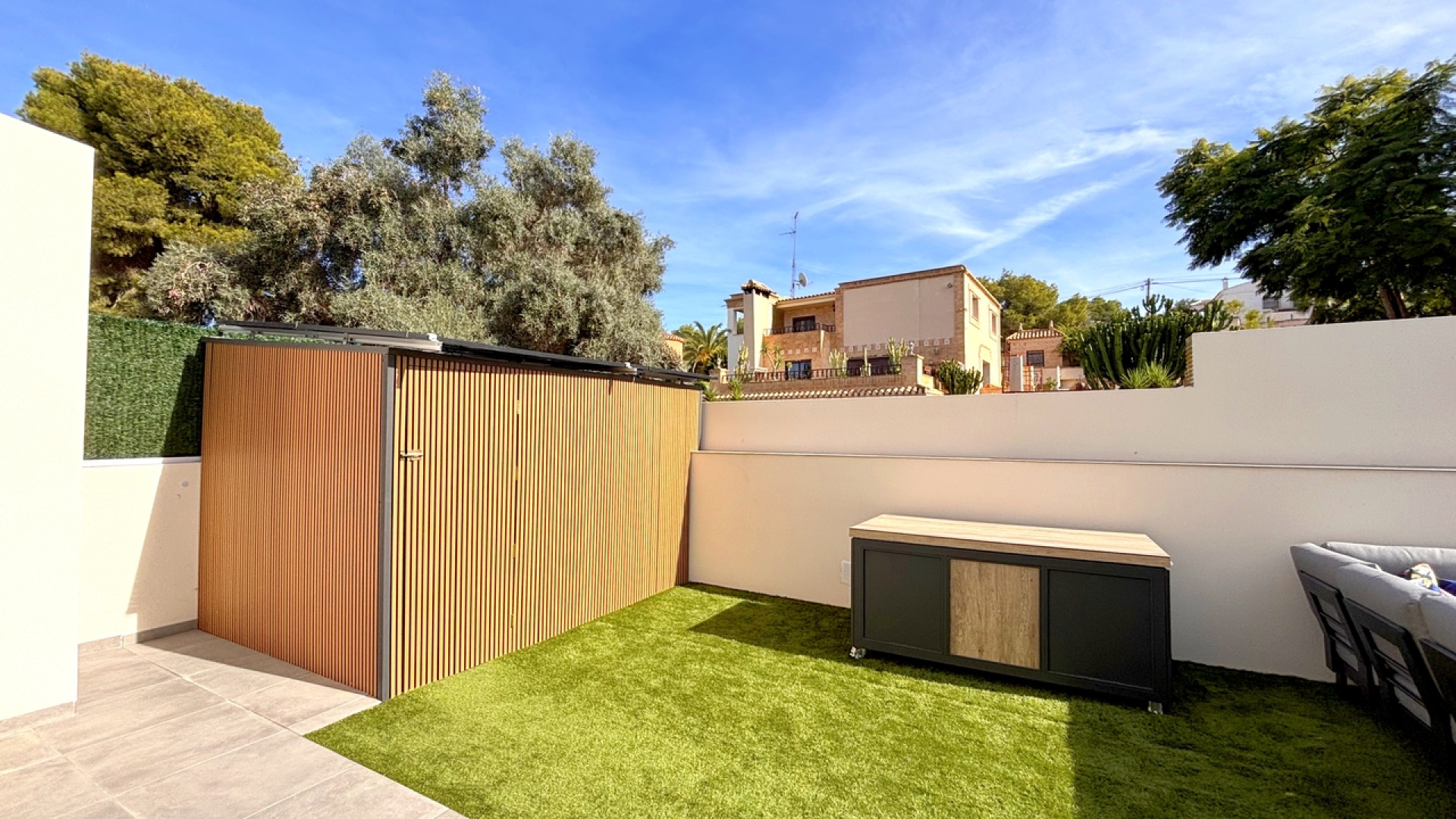 Resale - Detached Villa - Villamartin