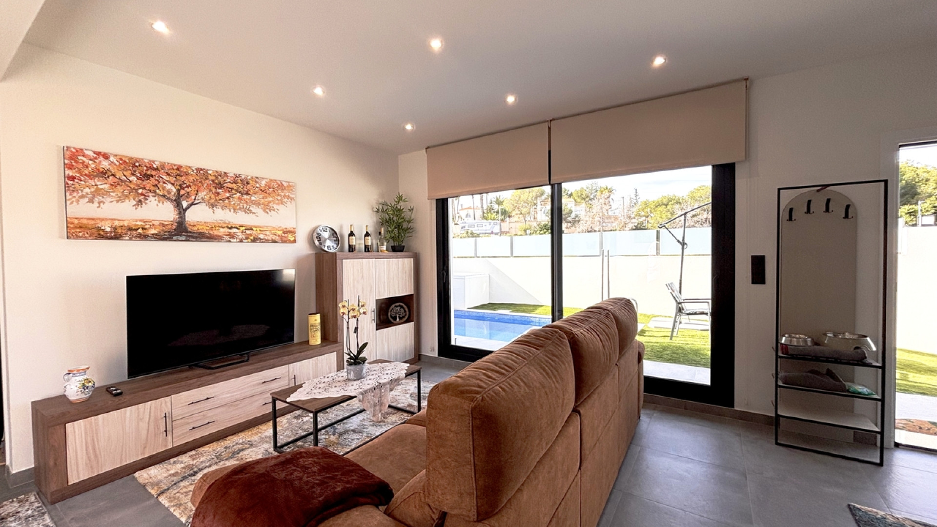 Resale - Detached Villa - Villamartin