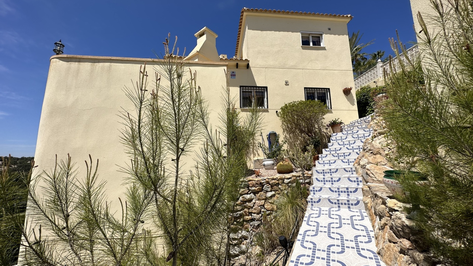 Resale - Detached Villa - Villamartin