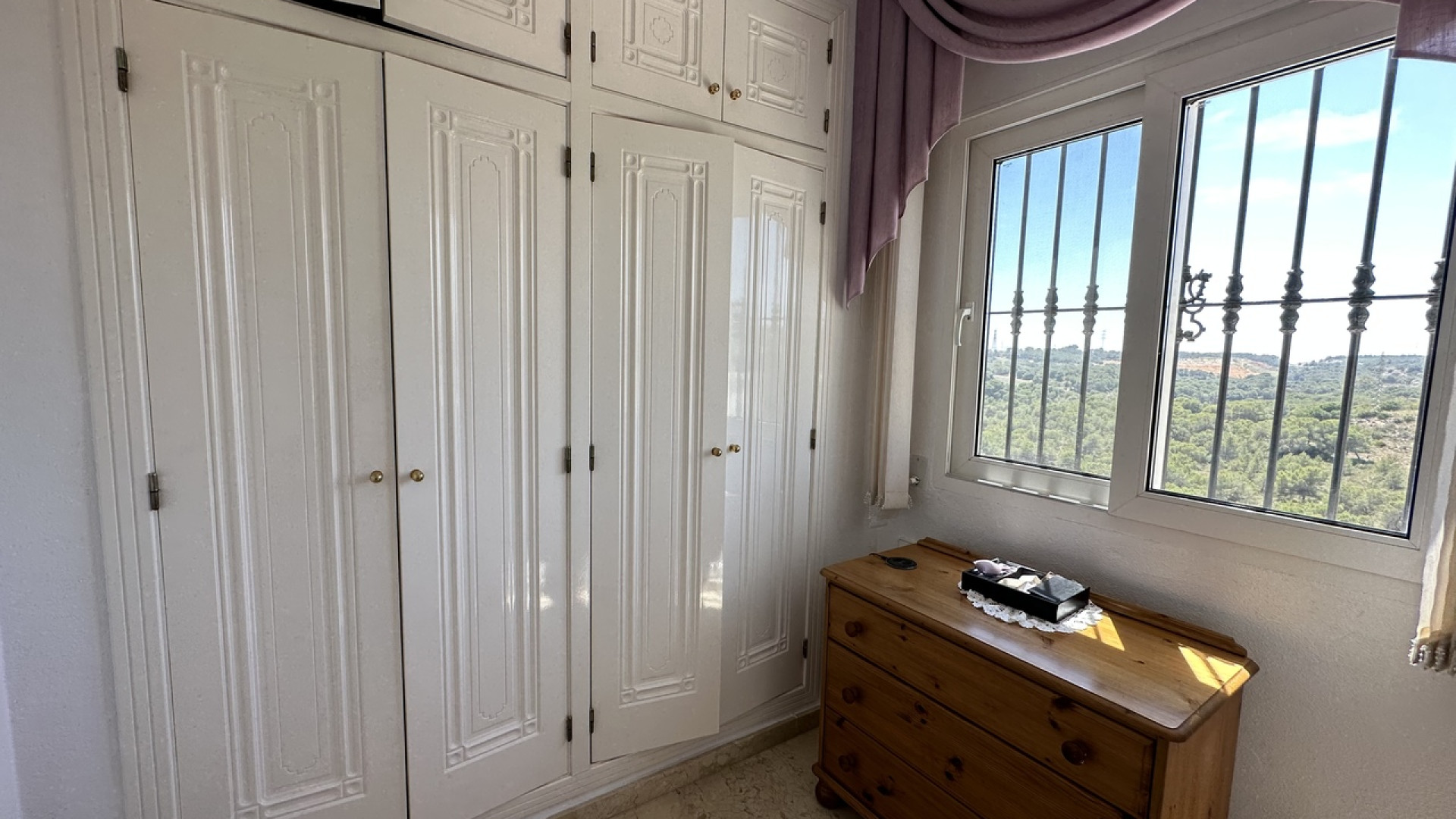 Resale - Detached Villa - Villamartin