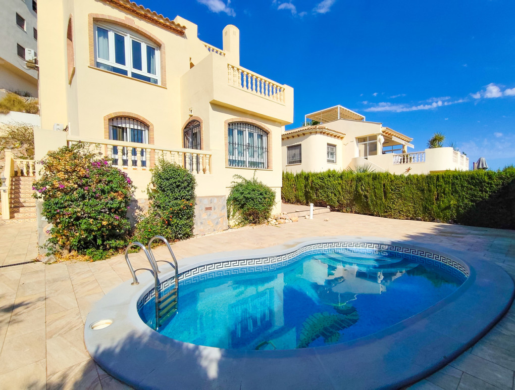 Resale - Detached Villa - Villamartin