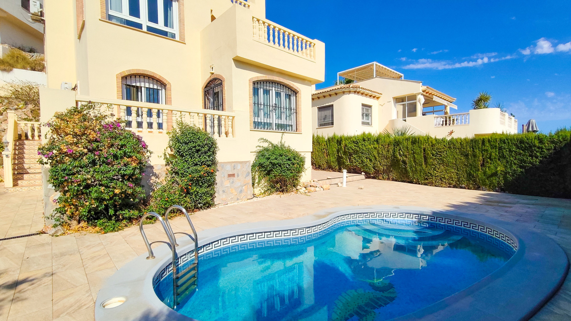 Resale - Detached Villa - Villamartin