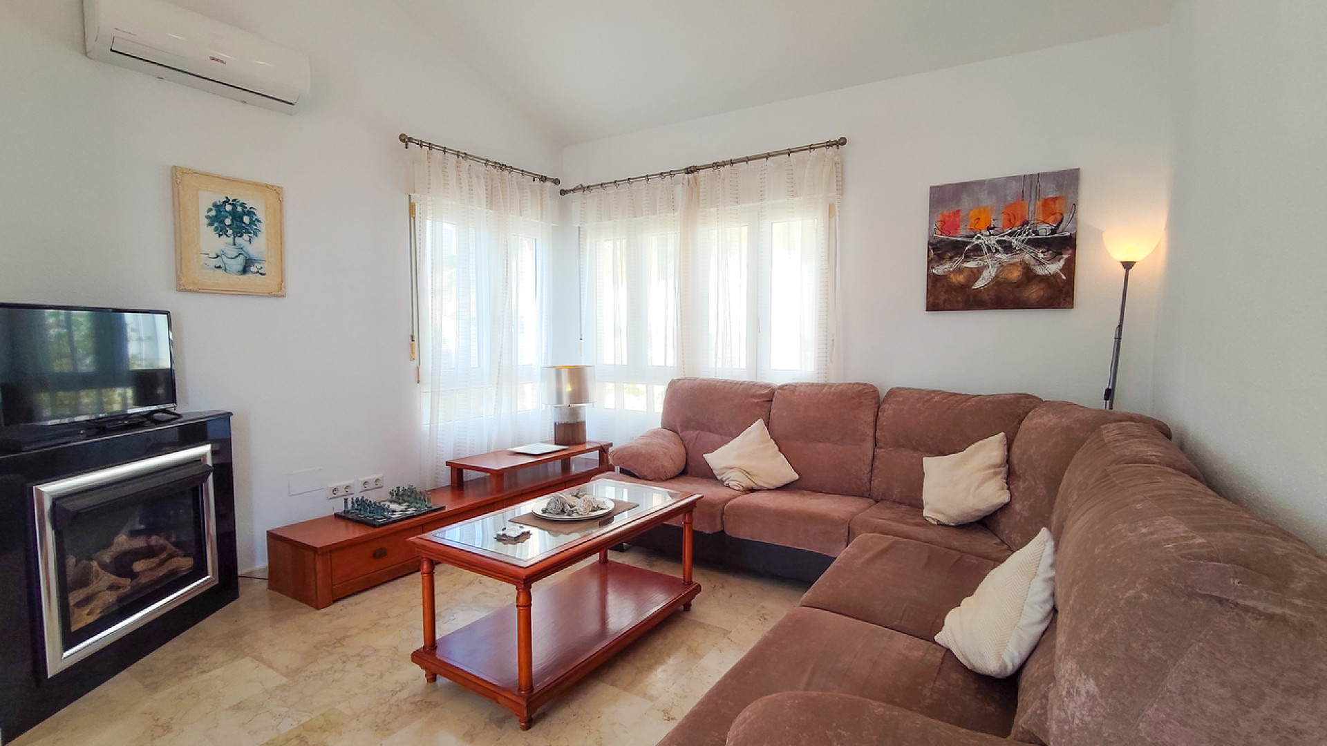 Resale - Detached Villa - Villamartin