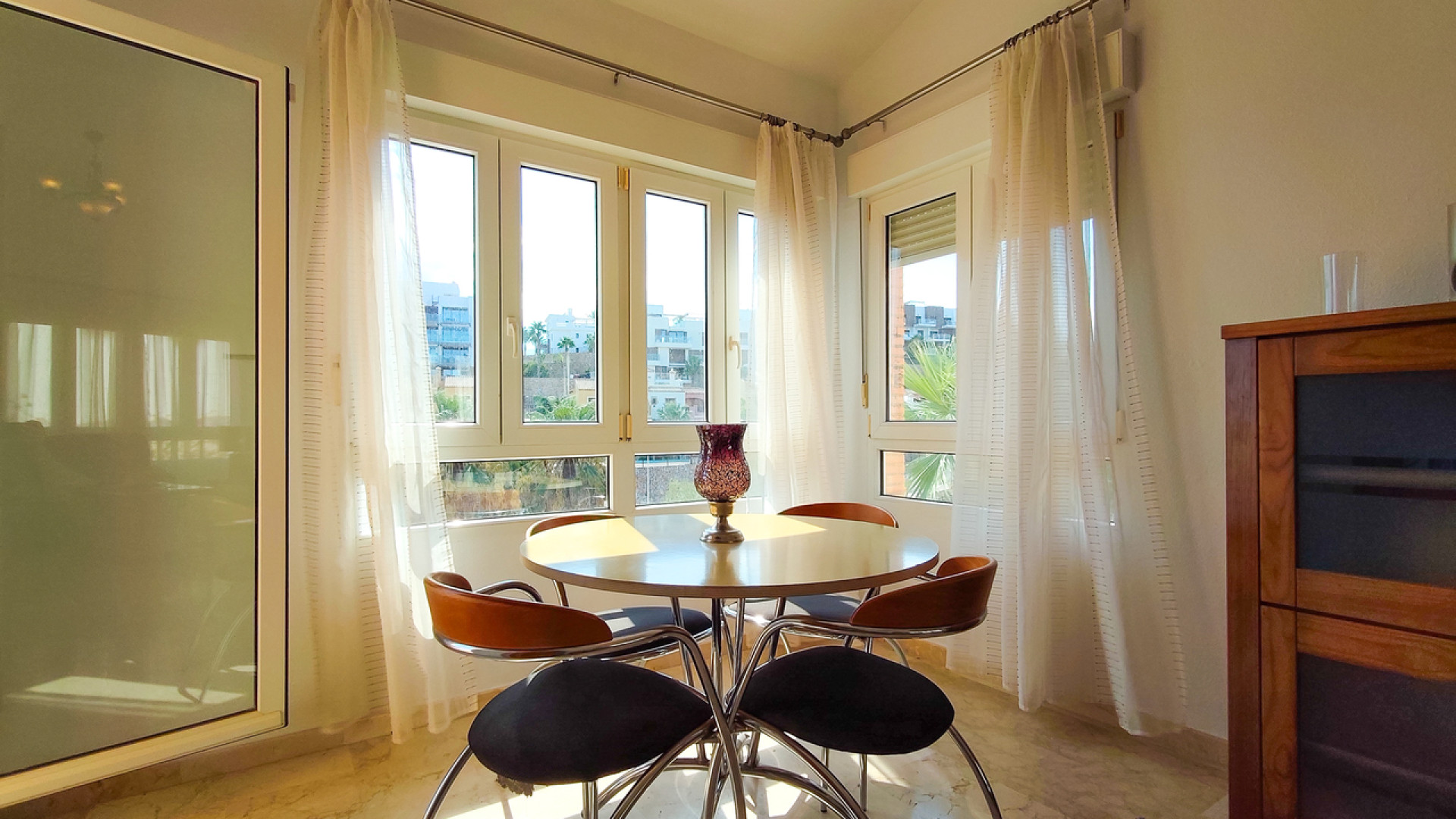 Resale - Detached Villa - Villamartin
