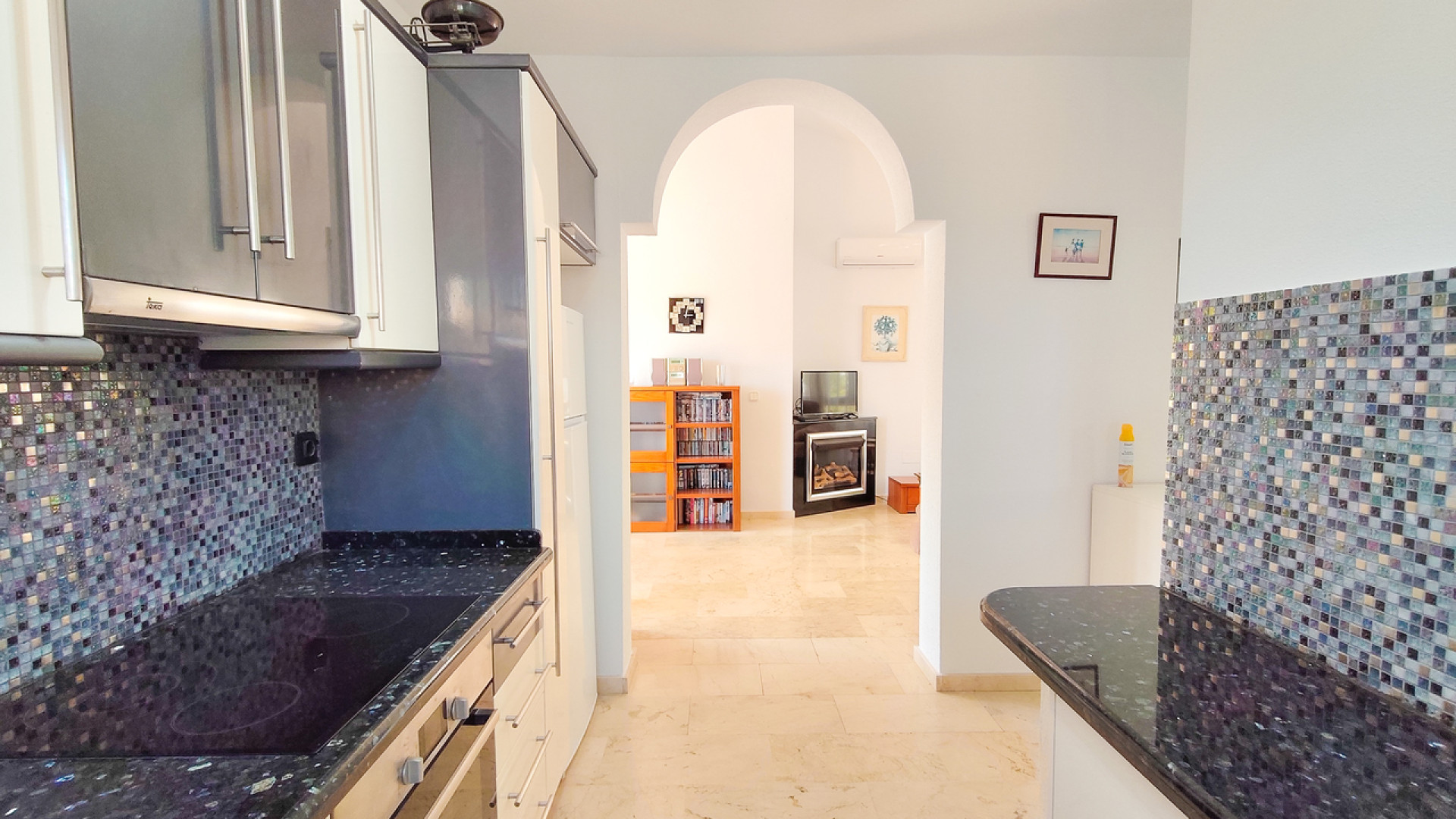 Resale - Detached Villa - Villamartin