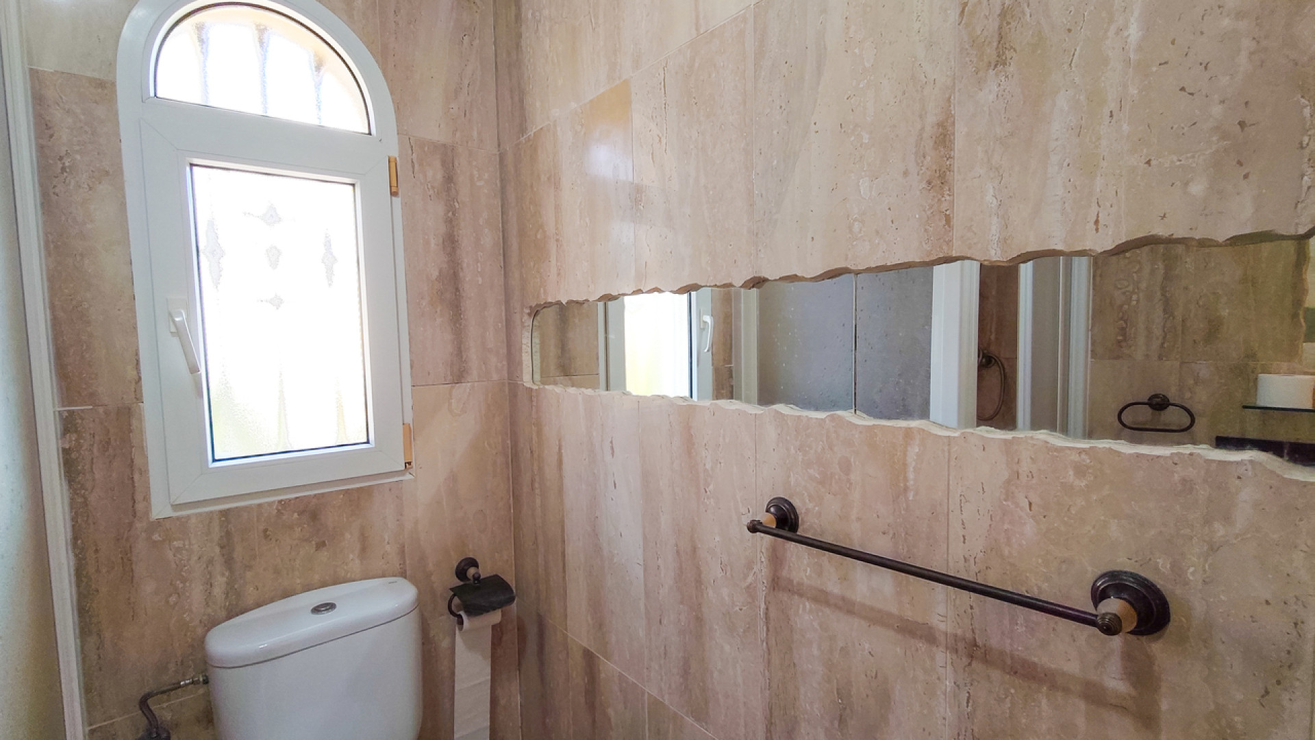 Resale - Detached Villa - Villamartin
