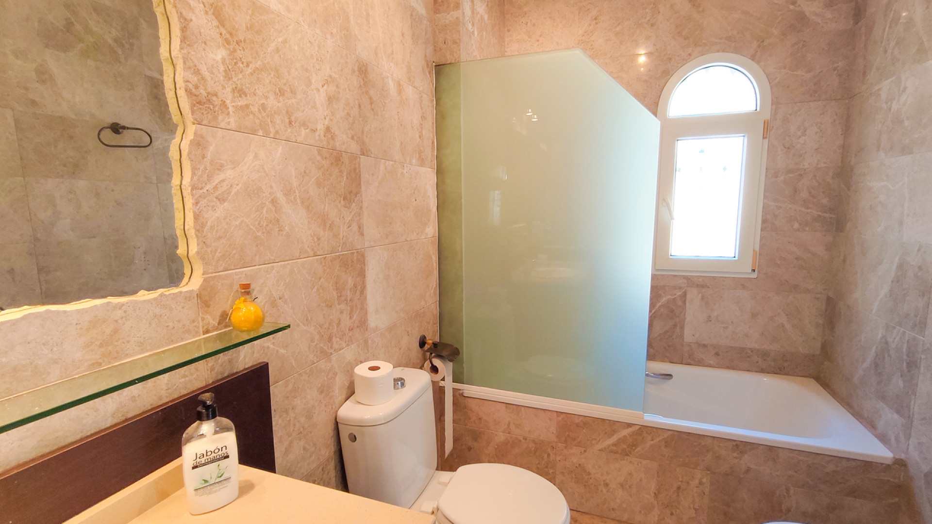 Resale - Detached Villa - Villamartin