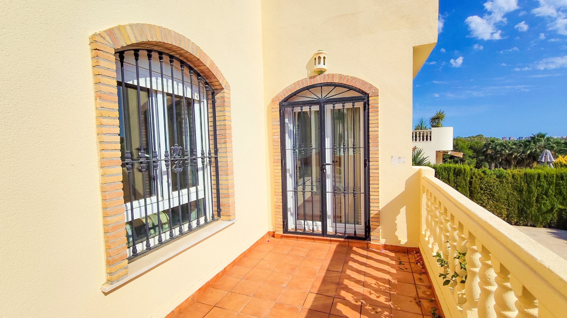 Resale - Detached Villa - Villamartin