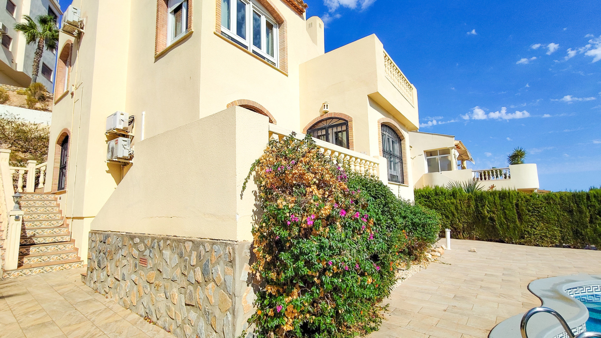 Resale - Detached Villa - Villamartin