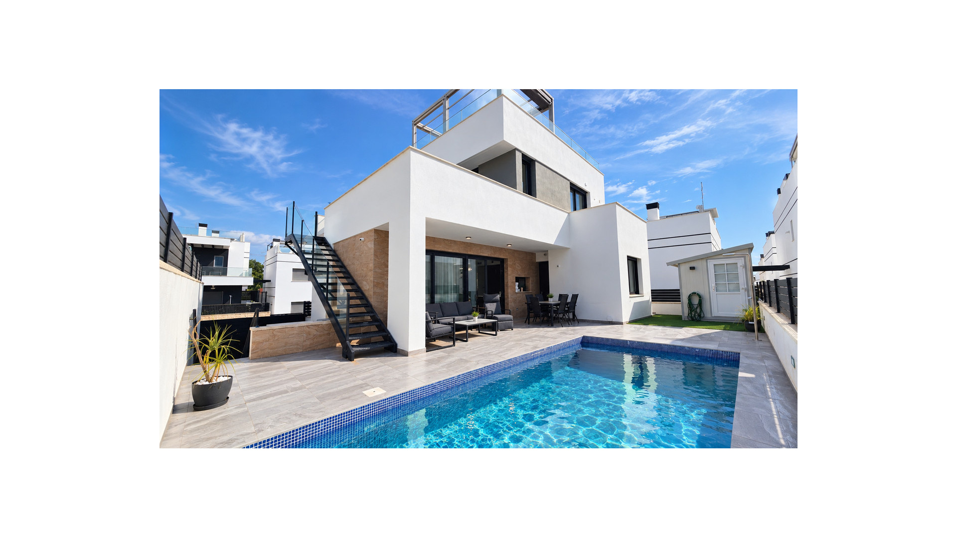 Resale - Detached Villa - Villamartin